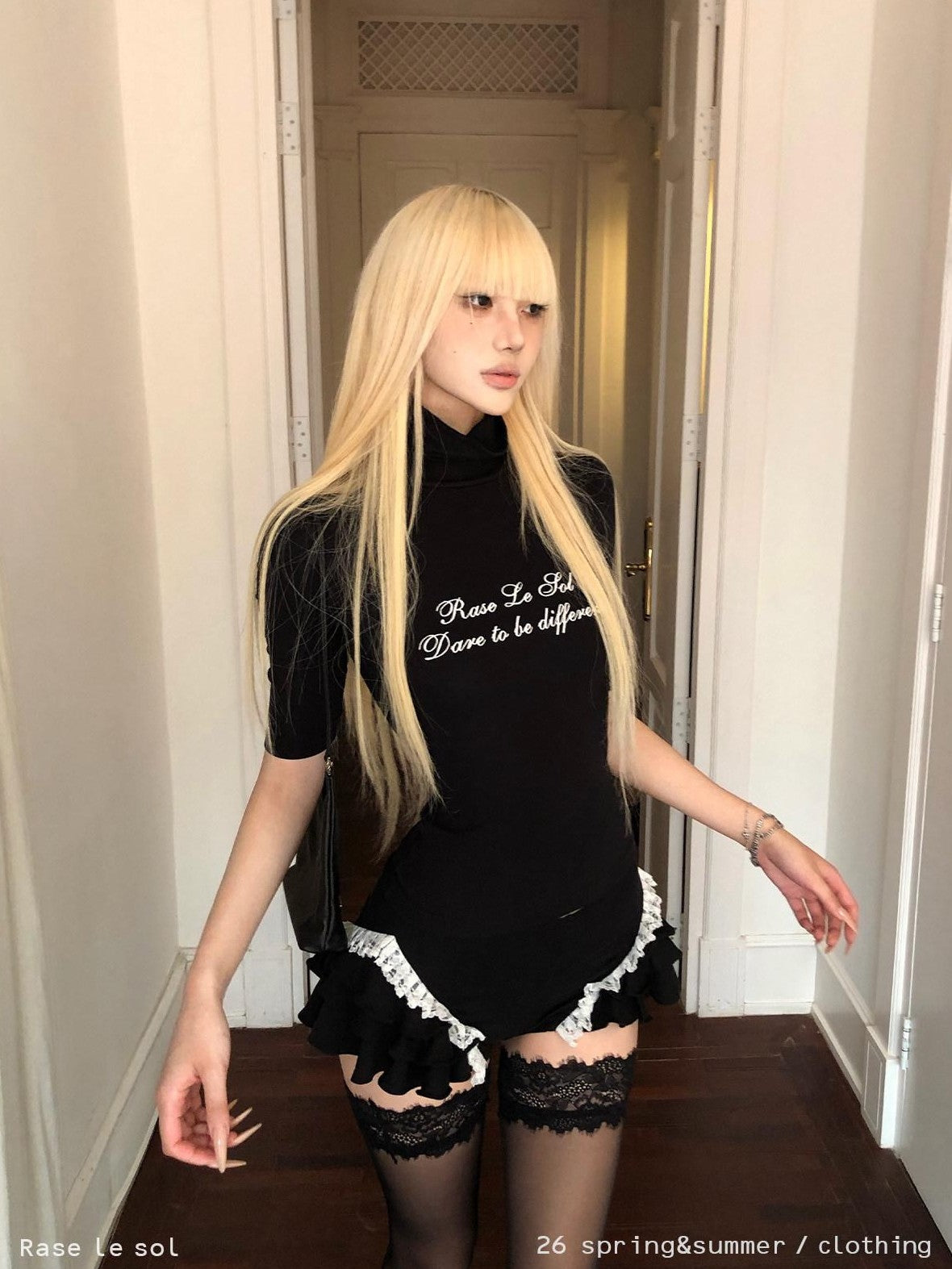 Rase le sol Black Lace Trim Low Rise Bodycon Slim Fit Women's Lace Hot Pants