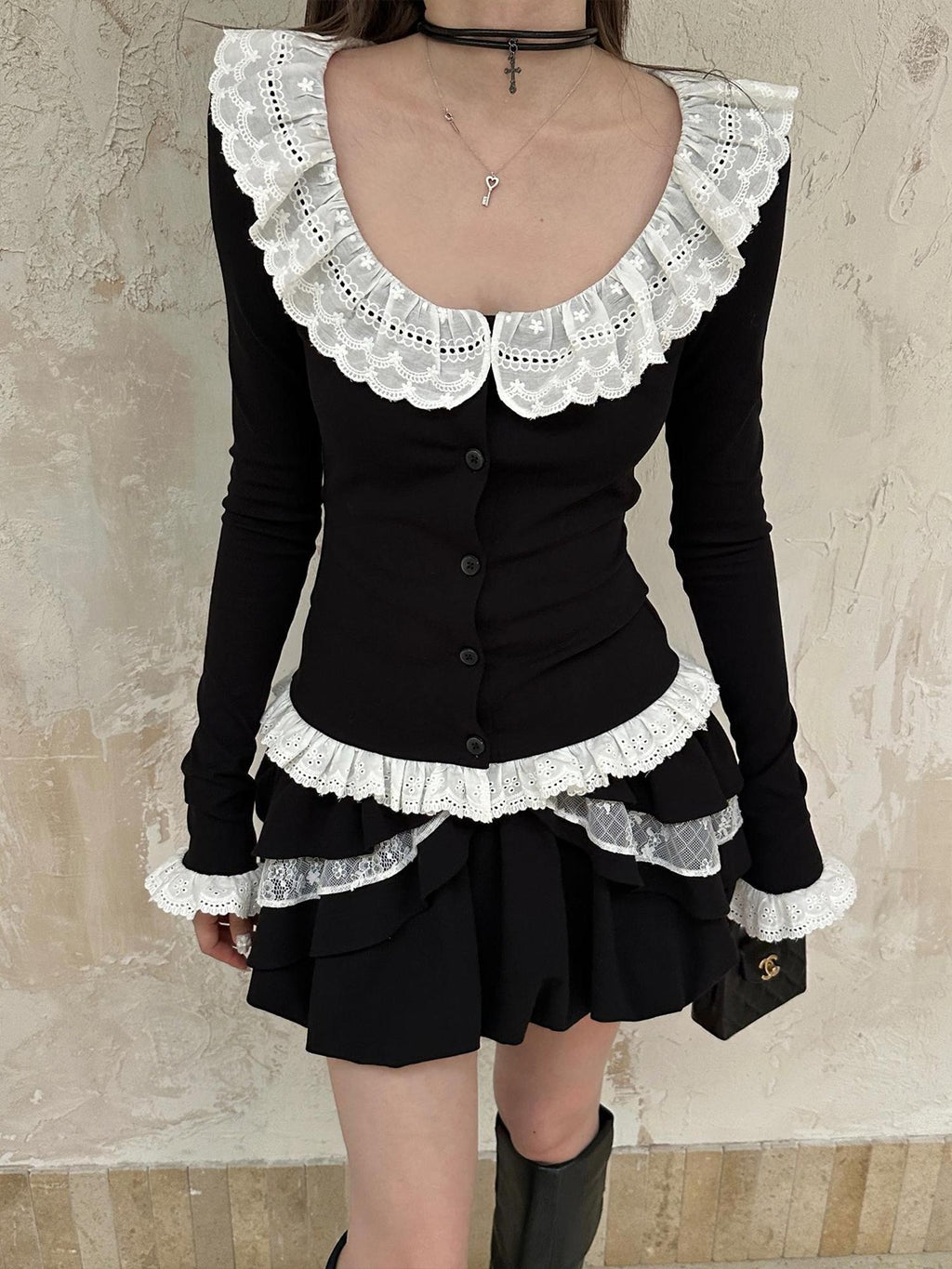 Rase le sol Black Lace Trim Panelled Women's Cotton Long Sleeve T-shirts