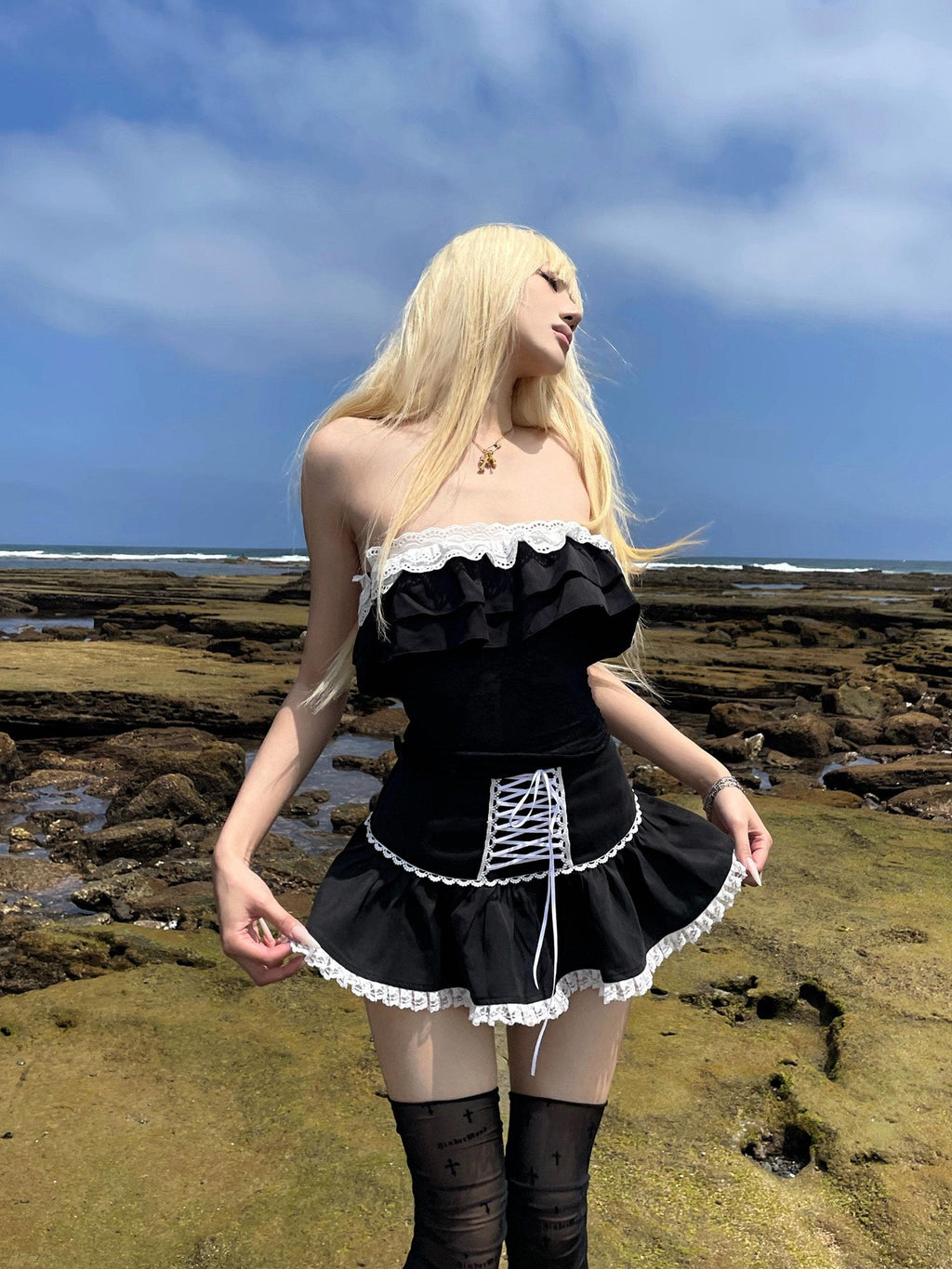 Rase le sol Black Lace Trim Strapless Bustier Women's Matching Skirt Sets
