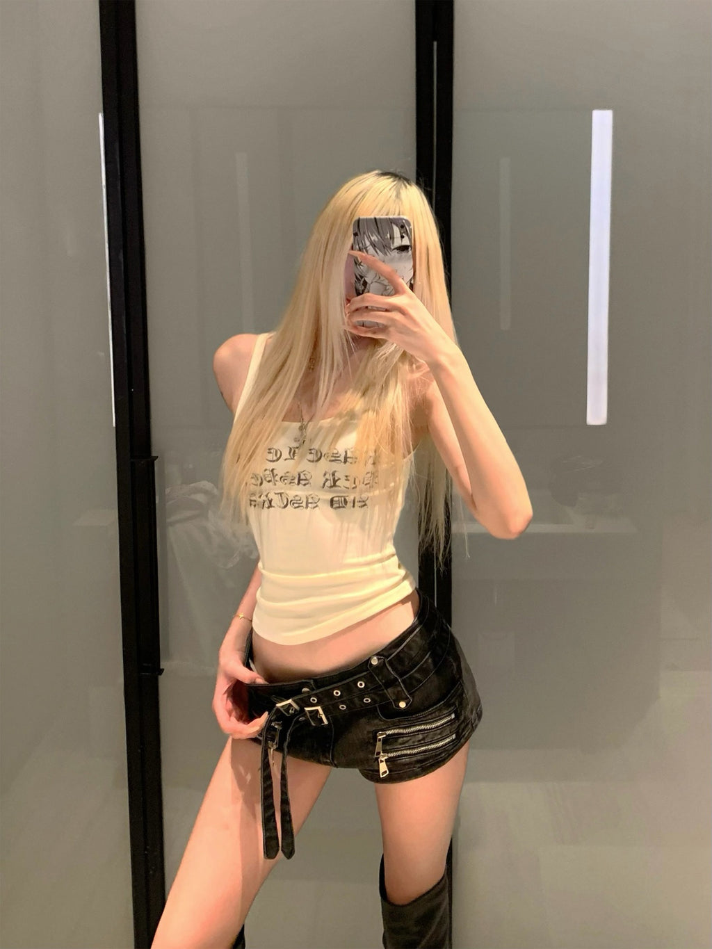 Rase_le_sol_Black_Low_Rise_American_Sexy_Mini_Cheeky_Women's_Denim_Shorts_896815618921_MISSTT