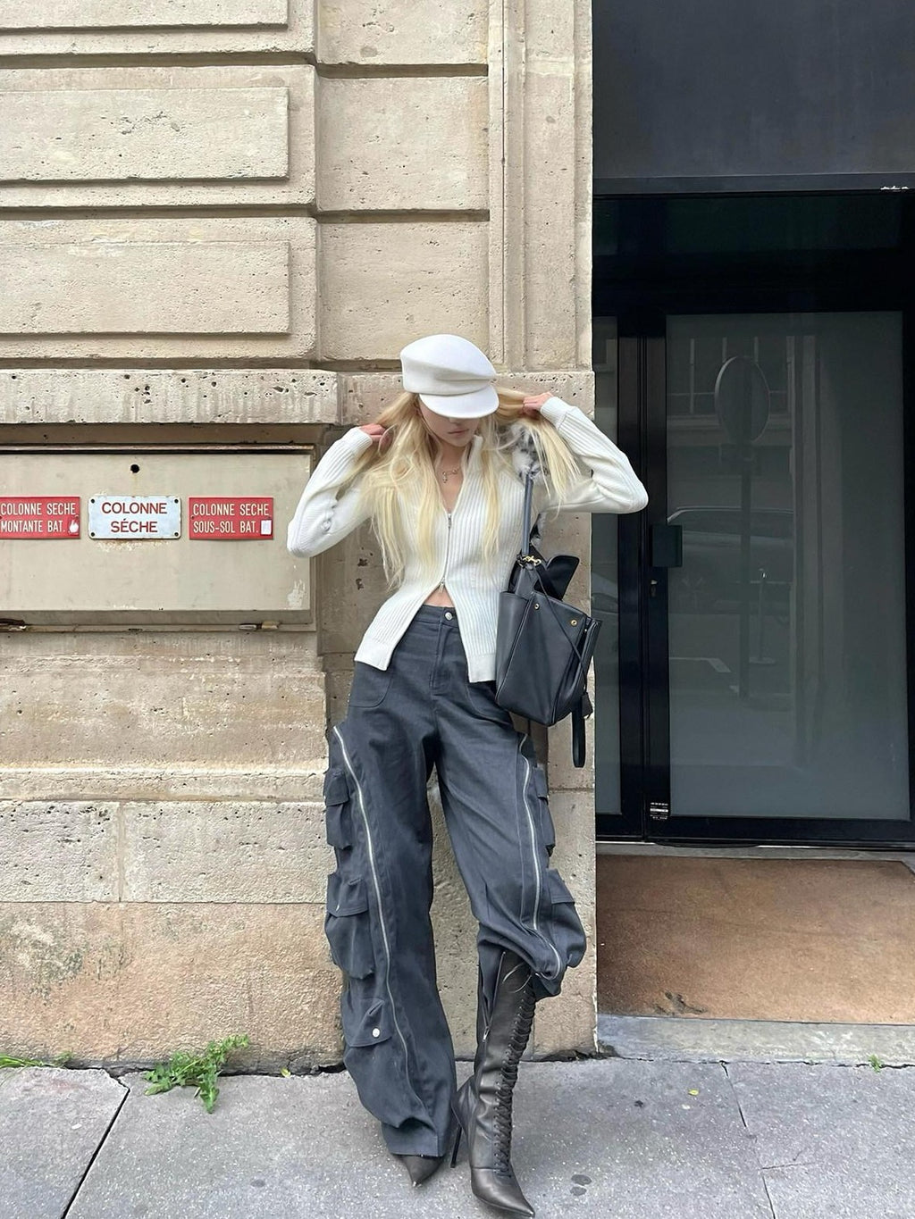 Rase le sol Black Multi Pocket Relaxed Wide Leg Straight Women's Cargo Pants