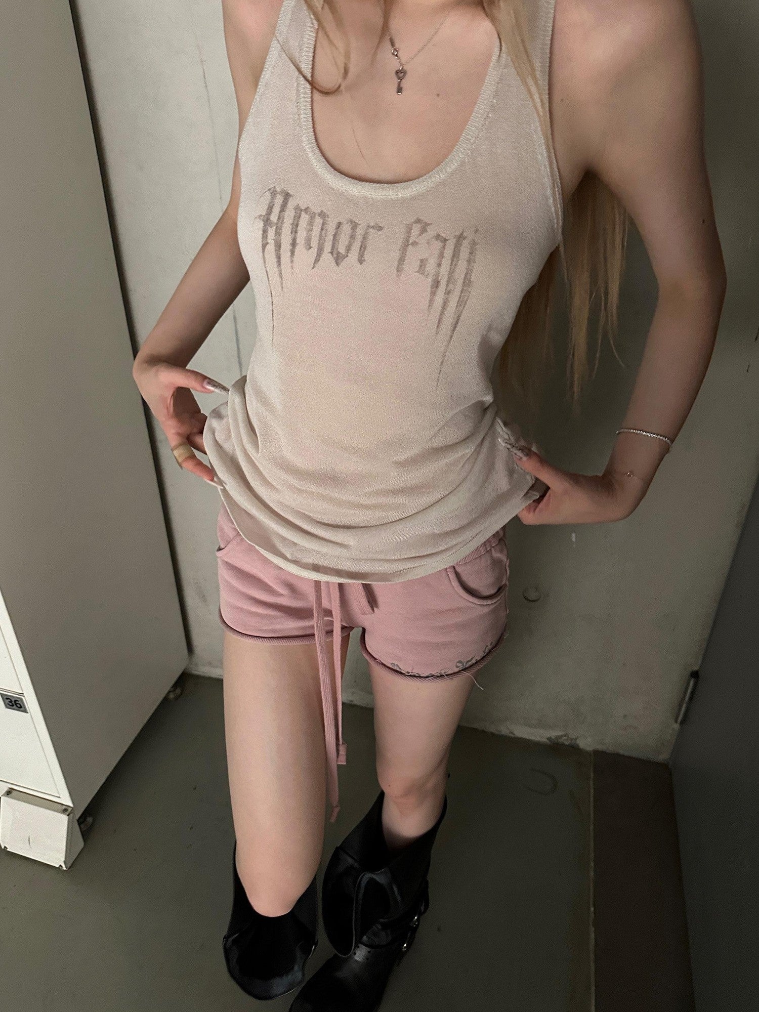 Rase le sol Black Pink American Vintage Washed Frayed Hem Drawstring Women's Hot Pants