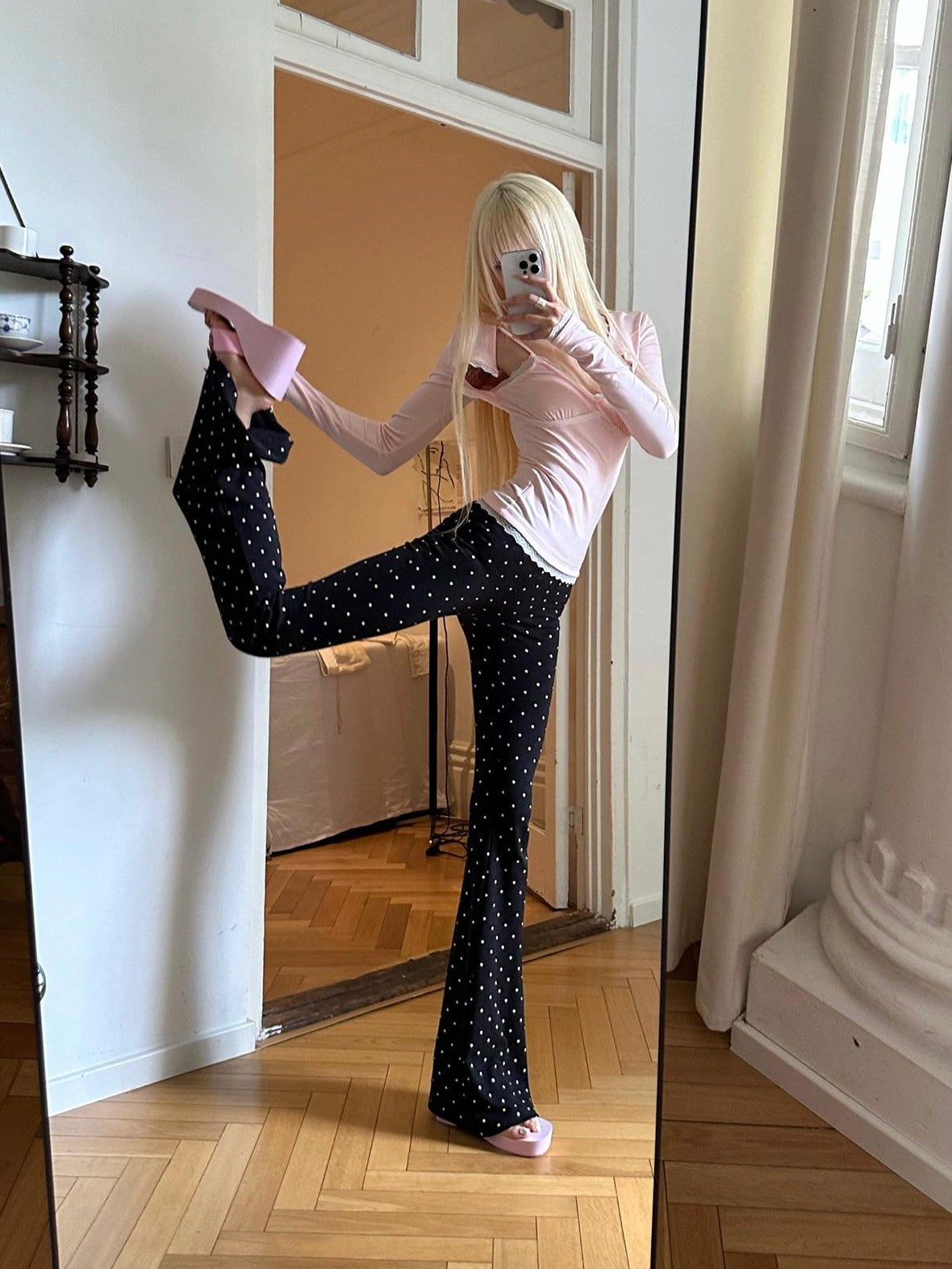 Rase le sol Black Polka Dot Low Rise Tight Women's Elastic Bootcut Pants