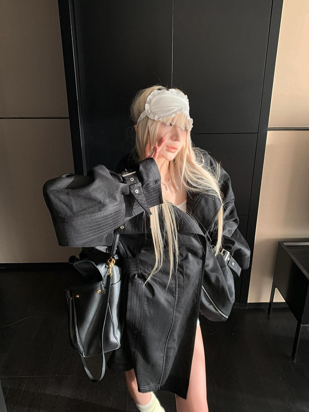 Rase le sol Black Stand Collar Utilitarian Loose Mid Length Women's Trench Coats