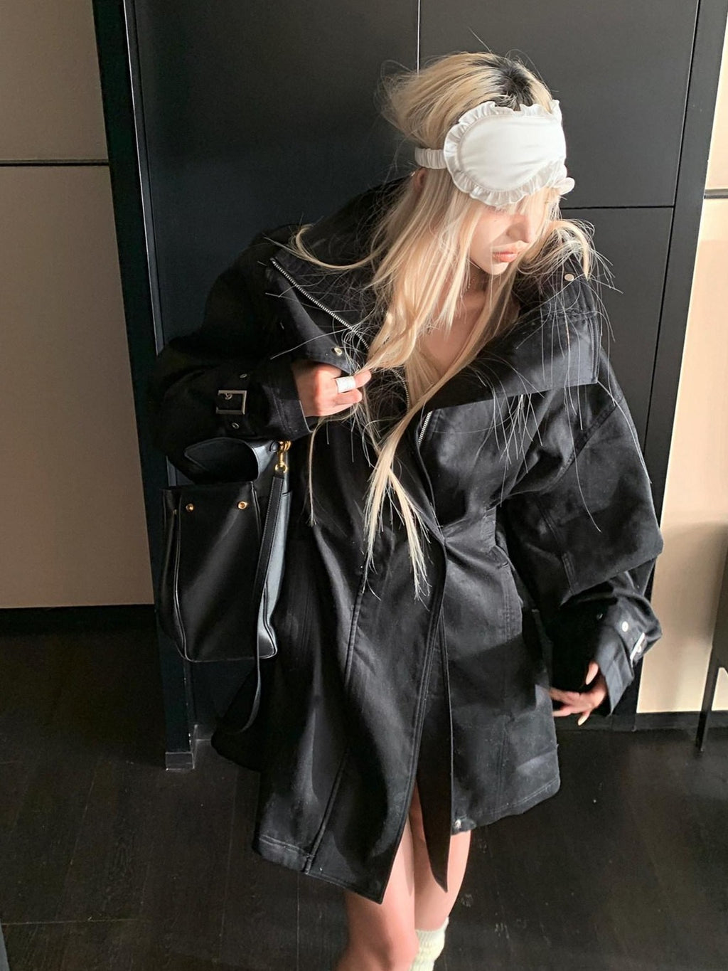 Rase le sol Black Stand Collar Utilitarian Loose Mid Length Women's Trench Coats