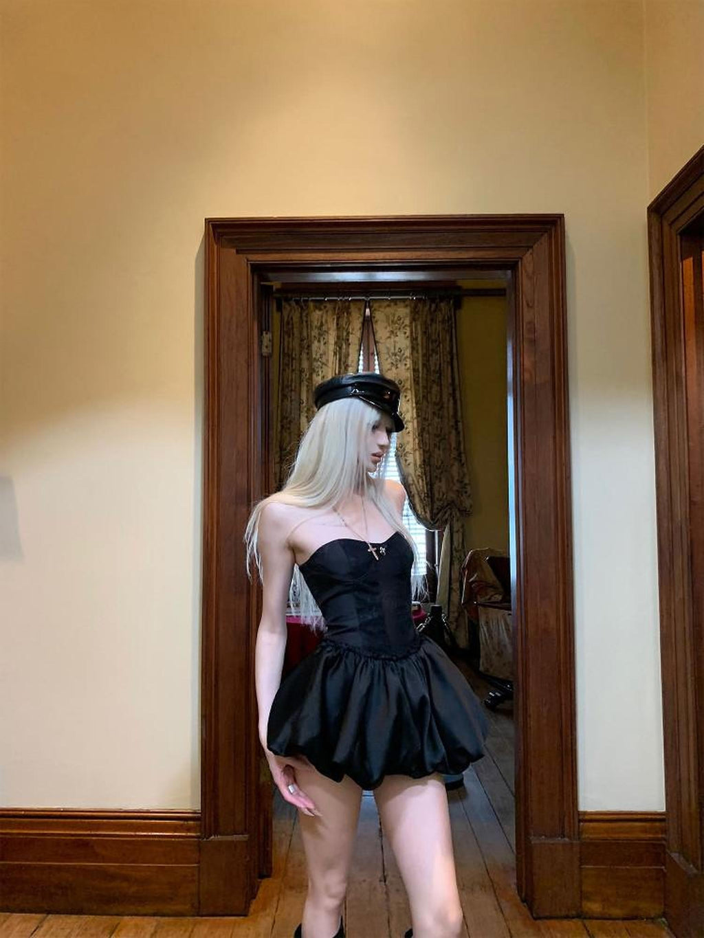 Rase le sol Black Strapless Satin Bubble Cinched Waist Women's Polyester Tube Mini Dresses