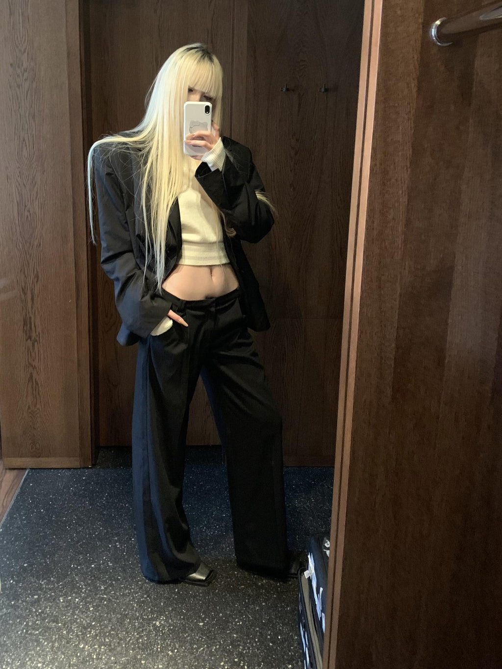 Rase le sol Black Tailored Casual Relaxed Fit Two Piece Women's Blazer Pant Suits