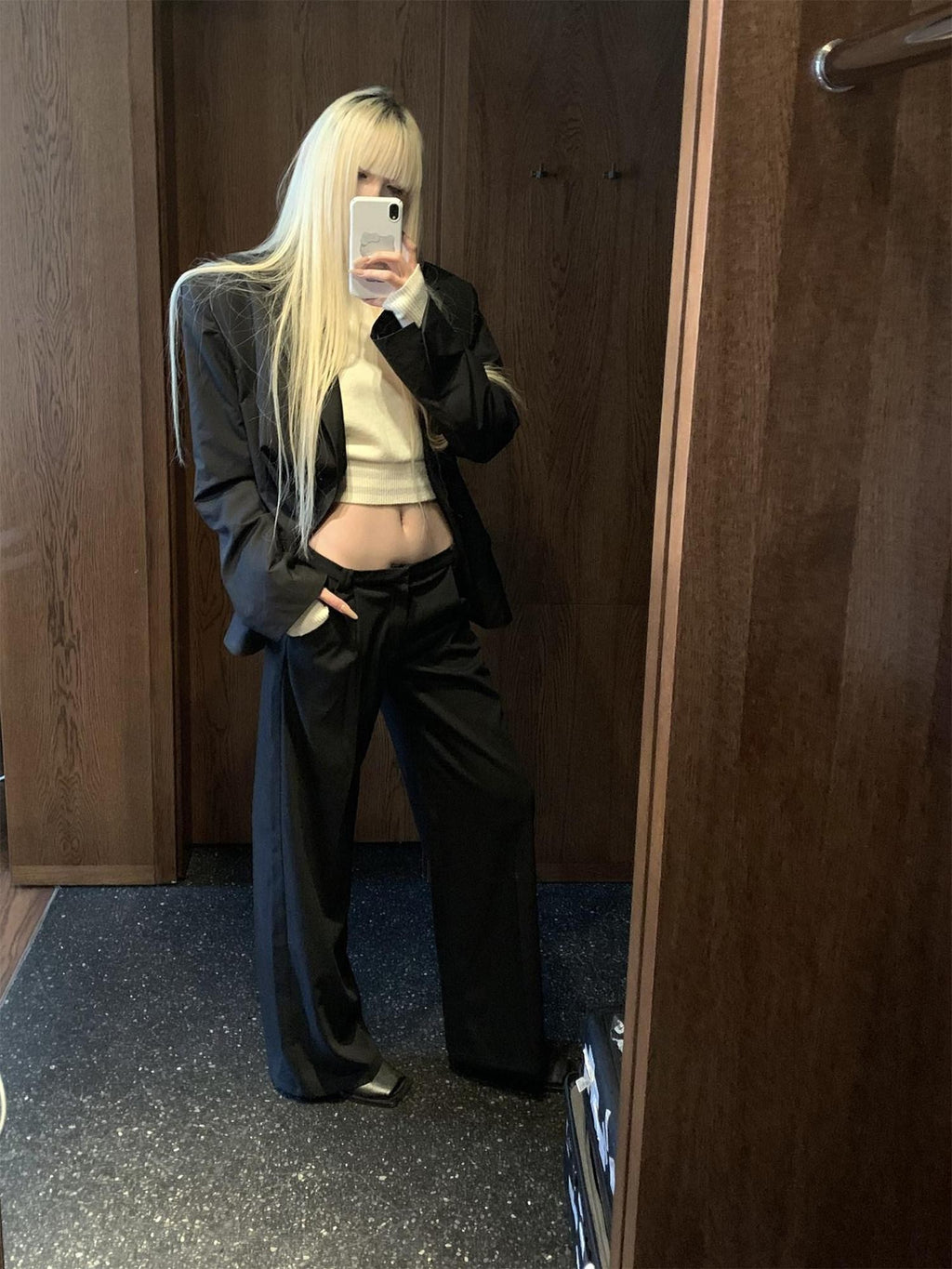 Rase le sol Black Tailored Casual Relaxed Fit Two Piece Women's Blazer Pant Suits