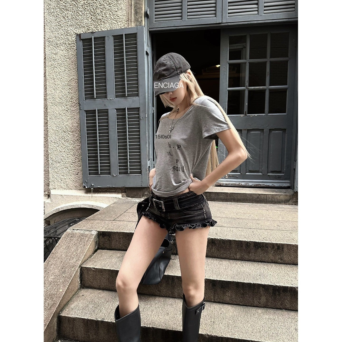 Rase_le_sol_Black_Washed_Ruffle_Lettuce_Hem_Low_Rise_Women's_Denim_Shorts_1049450681636_MISSTT