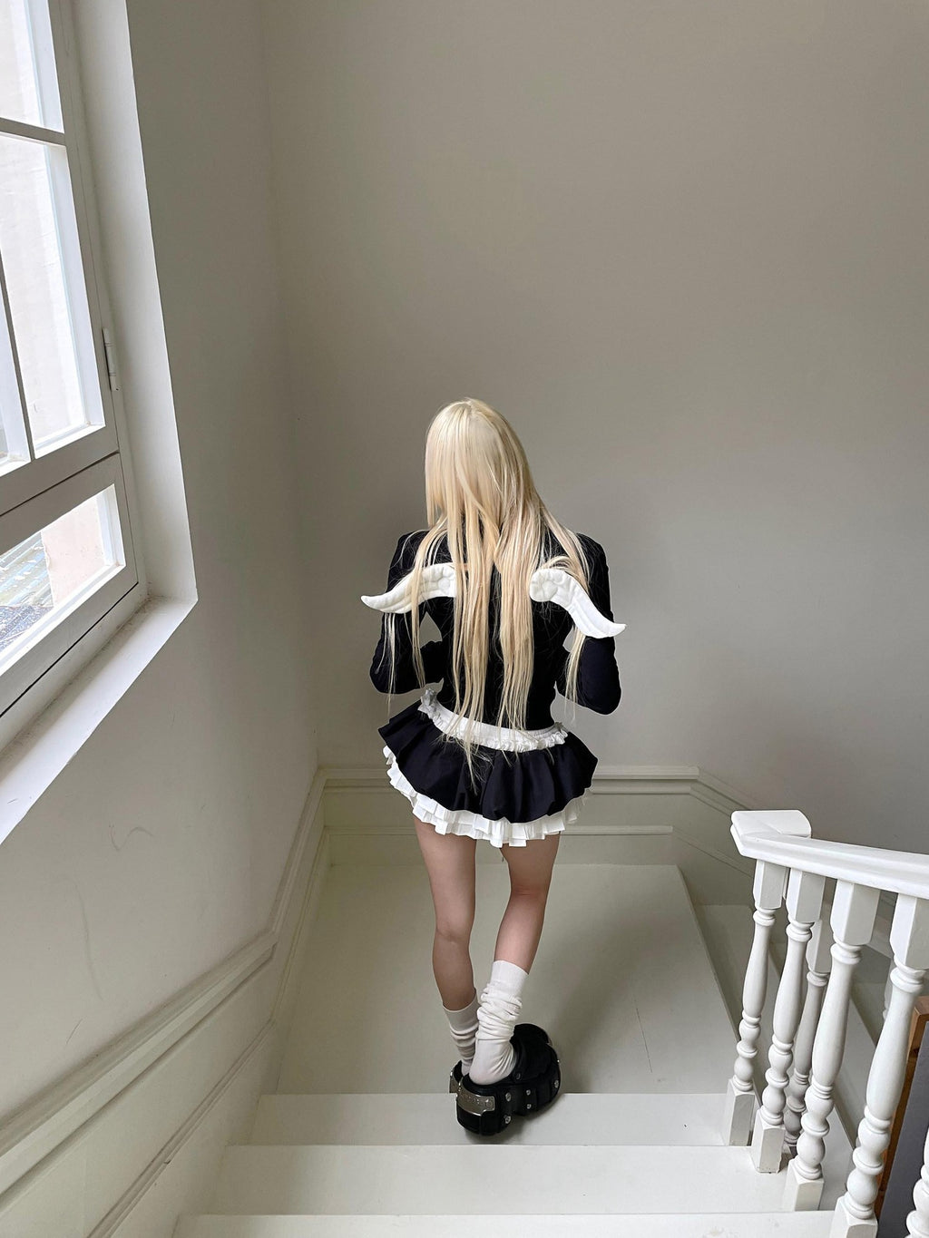 Rase le sol Black White Colorblock Drawstring Tulip Hem Women's Pleated Skirts