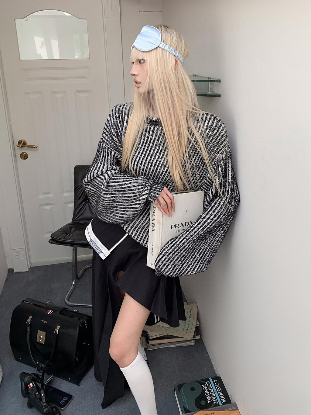 Rase le sol Black White Striped Slouchy Oversized Women's Pullover Sweaters