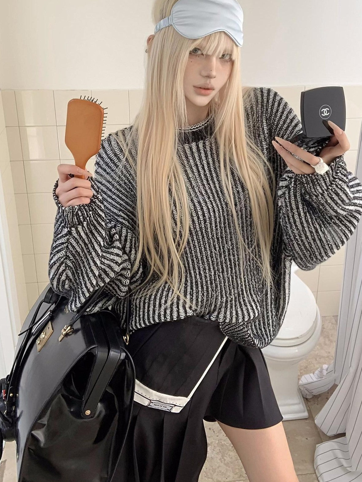 Rase le sol Black White Striped Slouchy Oversized Women's Pullover Sweaters