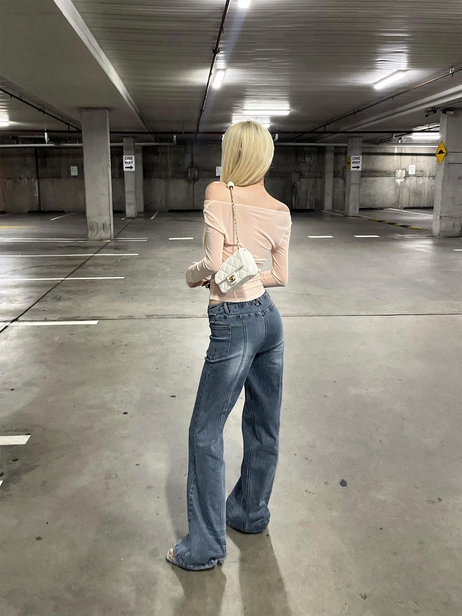 Rase le sol Blue Center Seam Low Rise Relaxed Slight Flare Women's Denim Straight-leg Jeans