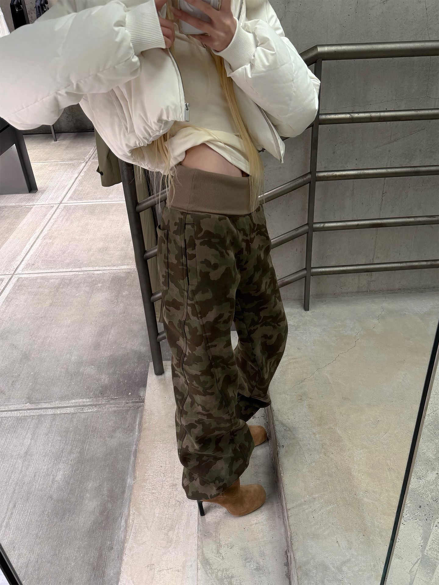Rase_le_sol_Camo_American_Relaxed_Straight_Women's_Fleece_Lined_Thick_Sweatpants_990140003928_MISSTT