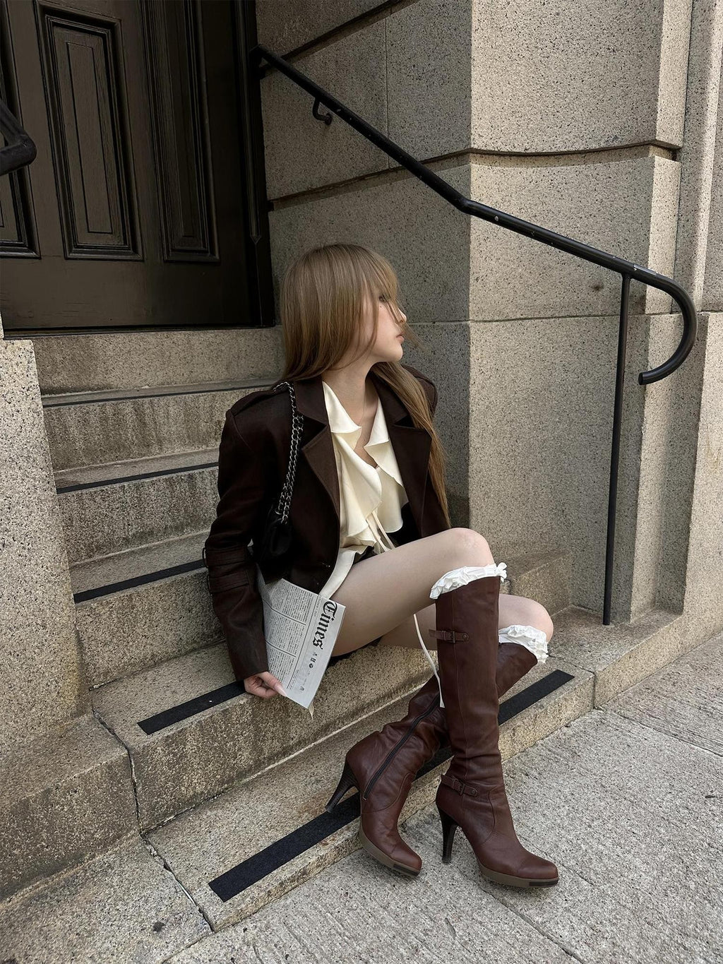 Rase le sol Caramel Amber Sword Style Shoulder Tab Slim Fit Cotton Women's Blazers