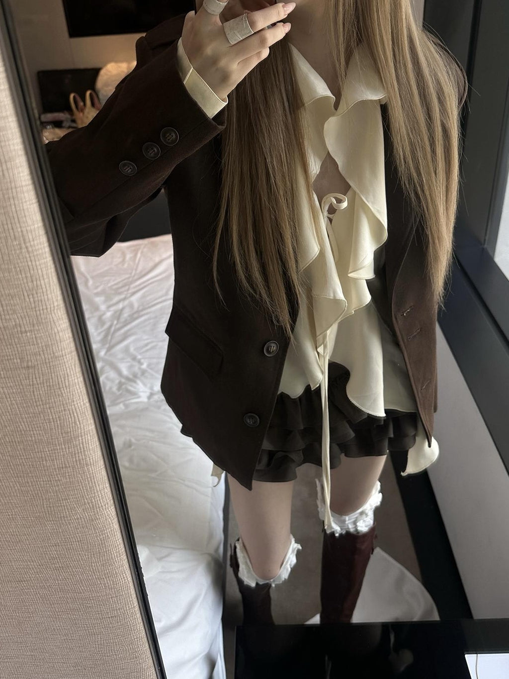 Rase le sol Caramel Amber Sword Style Shoulder Tab Slim Fit Cotton Women's Blazers