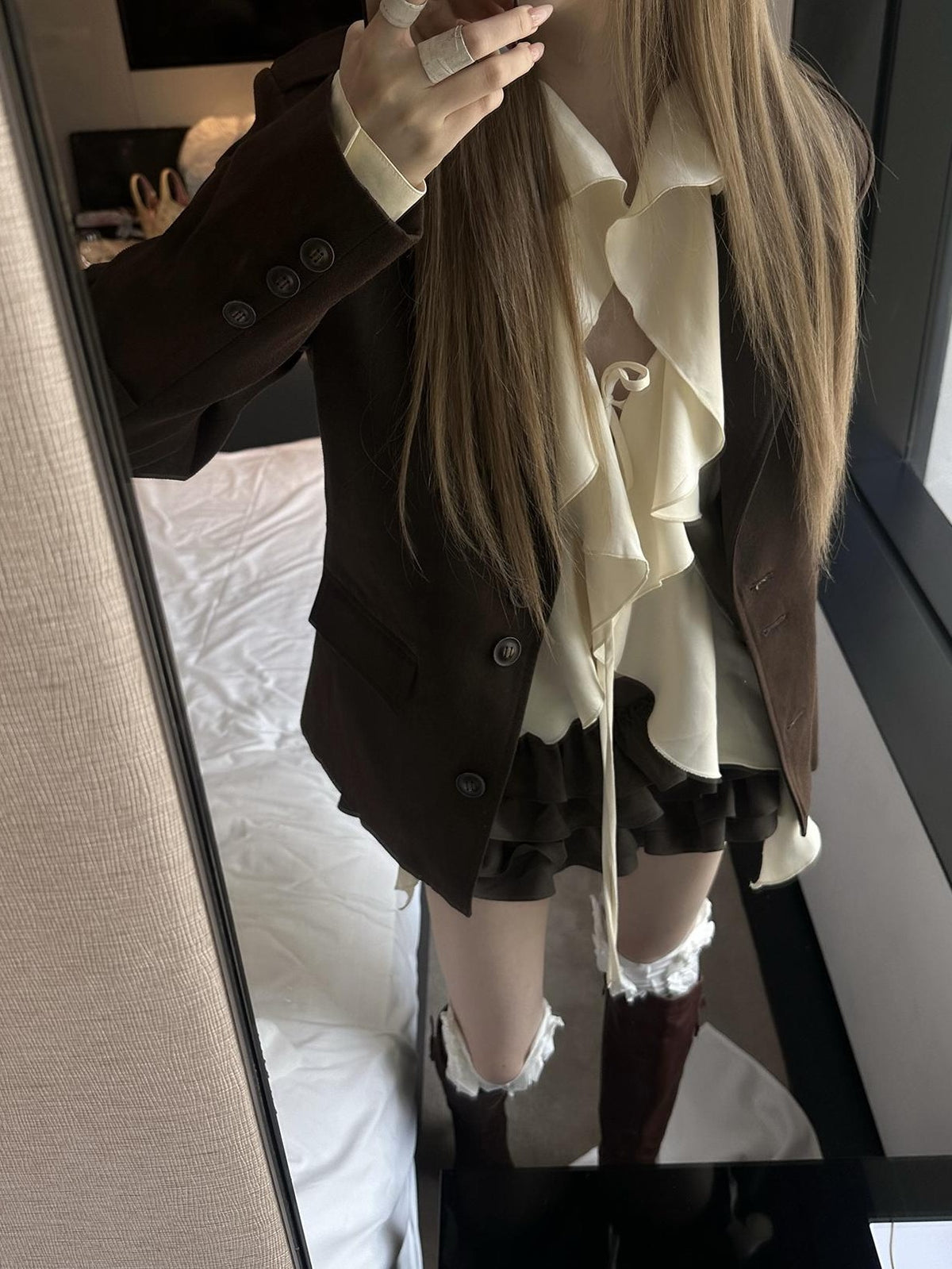 Rase le sol Caramel Amber Sword Style Shoulder Tab Slim Fit Cotton Women's Blazers