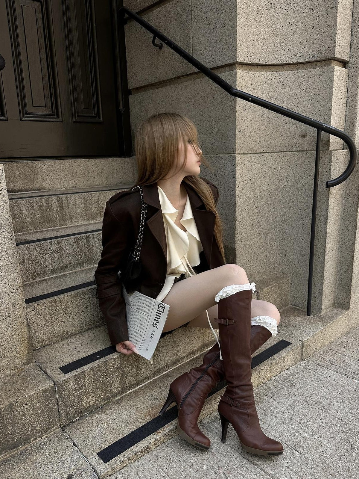 Rase le sol Caramel Amber Sword Style Shoulder Tab Slim Fit Cotton Women's Blazers