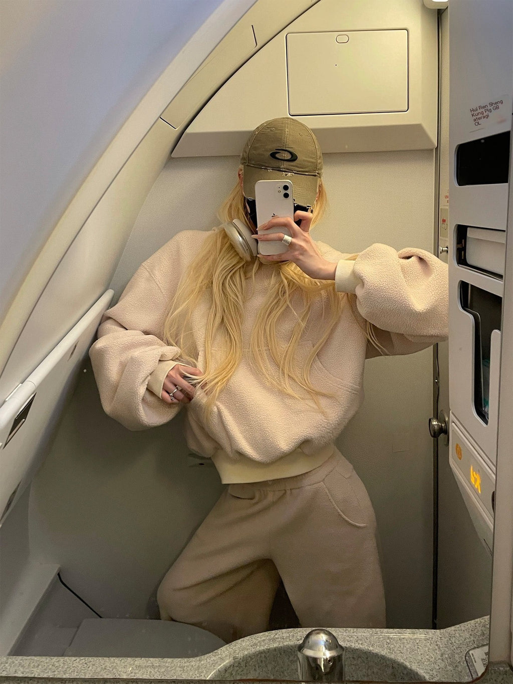 Rase_le_sol_Casual_Hooded_Oversized_Relaxed_Fit_Women's_Fleece_Tracksuit_Sets_997109221731_MISSTT