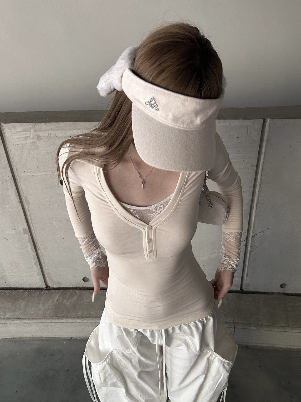 Rase_le_sol_Cloud_Dream_Catcher_Lace_Panel_Slim_Fit_Women's_Long_Sleeve_T-shirts_1066877480732_MISSTT