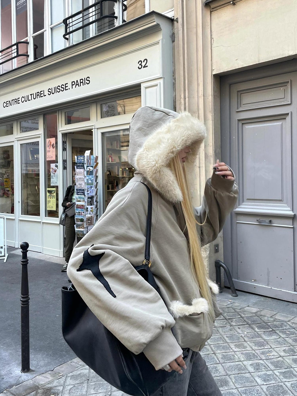 Rase le sol Color Block Embroidered Loose Fit Women's Cotton Puffer Jackets