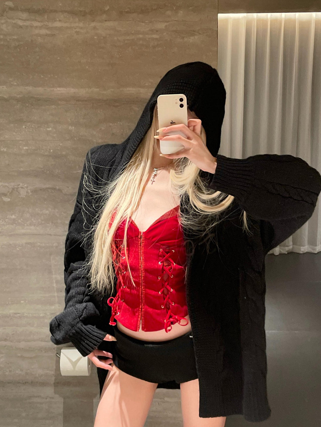 Rase le sol Crimson Lace Up Tie Waist Spaghetti Strap Women's Velvet Camisoles