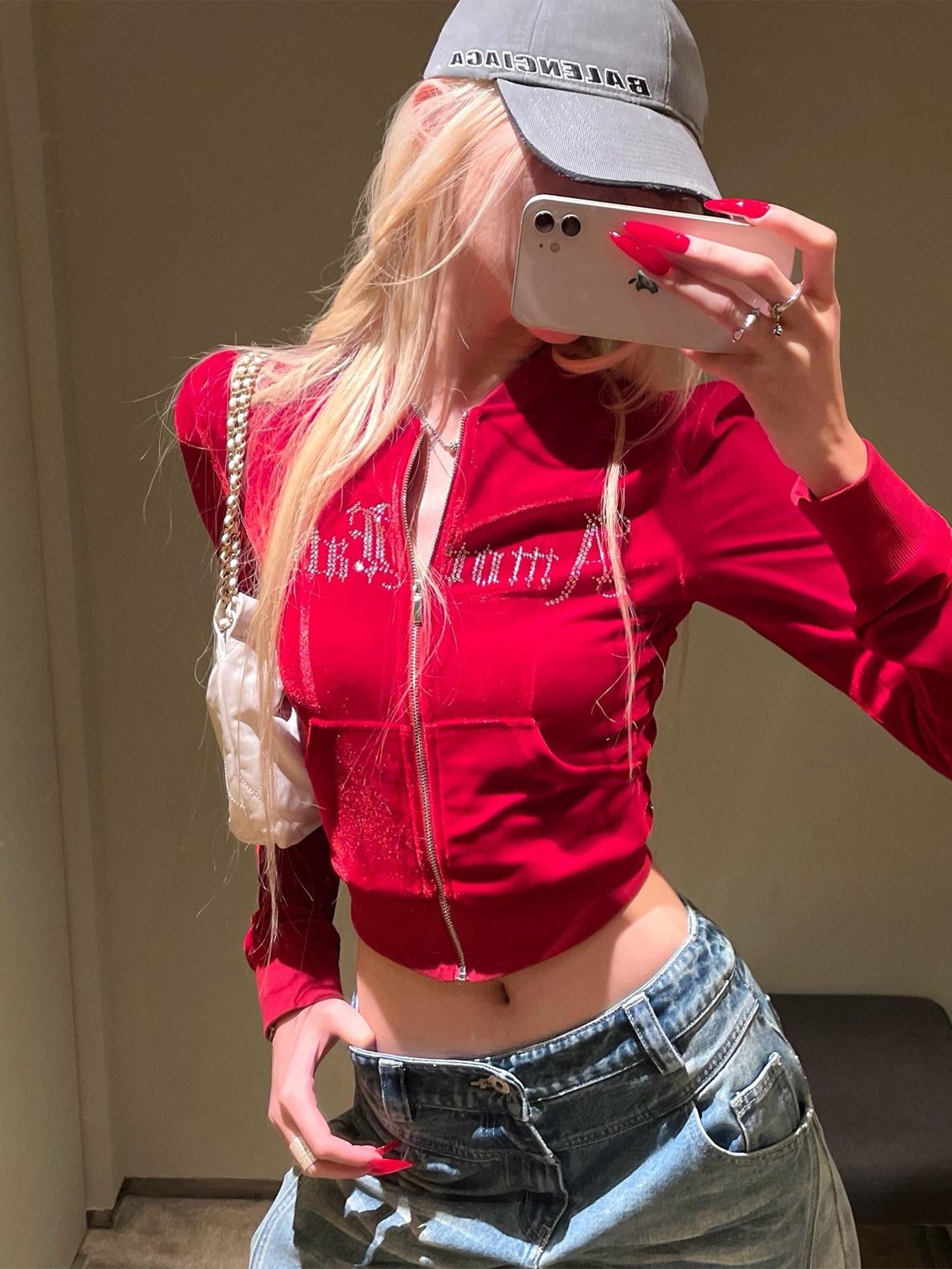 Rase le sol Crimson Vintage Slim Fitted Cropped Women's Velvet Zip-up Hoodies