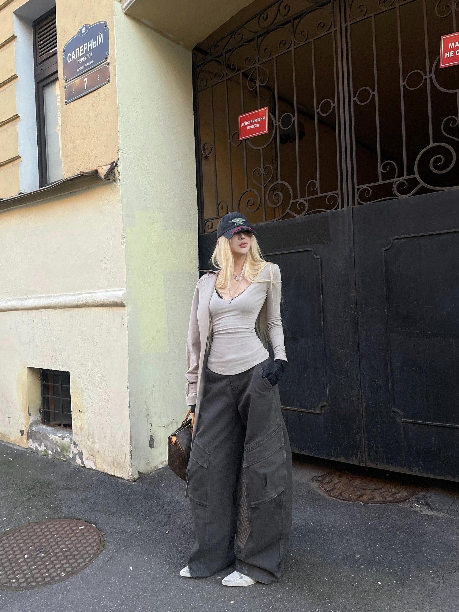 Rase le sol Dark Street Subtle Curved Slash Utility Women's Washed Denim Wide-leg Jeans