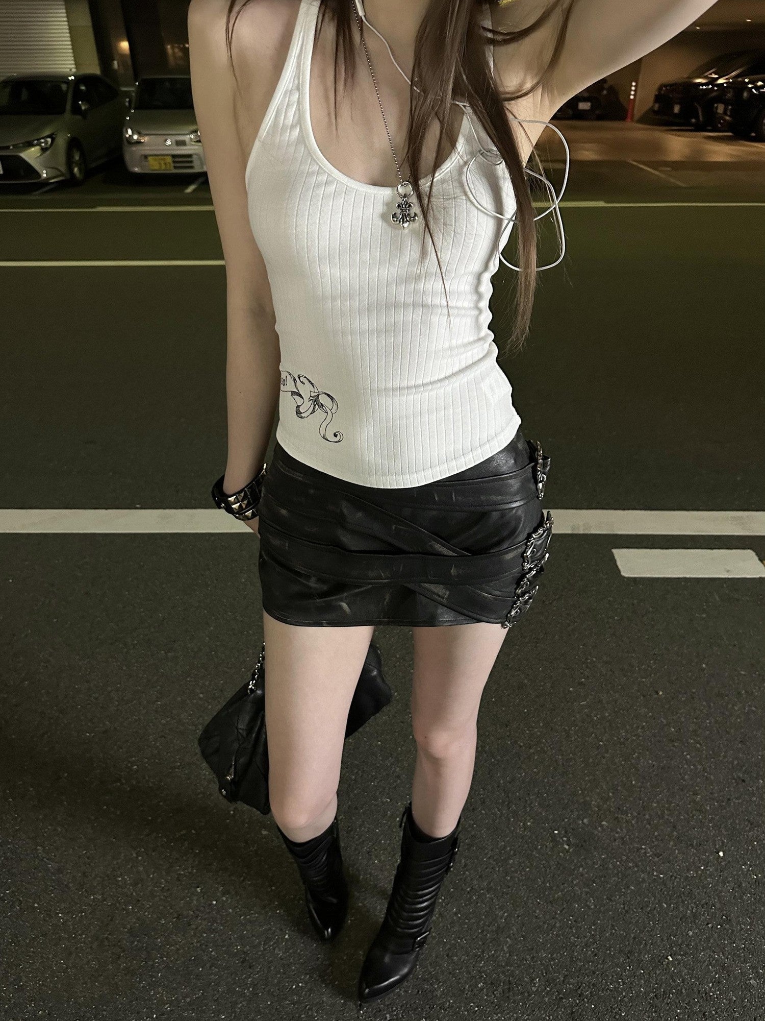 Rase le sol Distressed Bodycon Low Waist Hip Hugging Women's Leather Mini Skirts