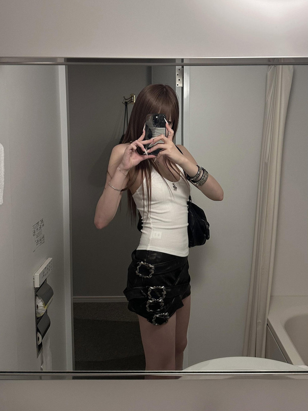 Rase le sol Distressed Bodycon Low Waist Hip Hugging Women's Leather Mini Skirts