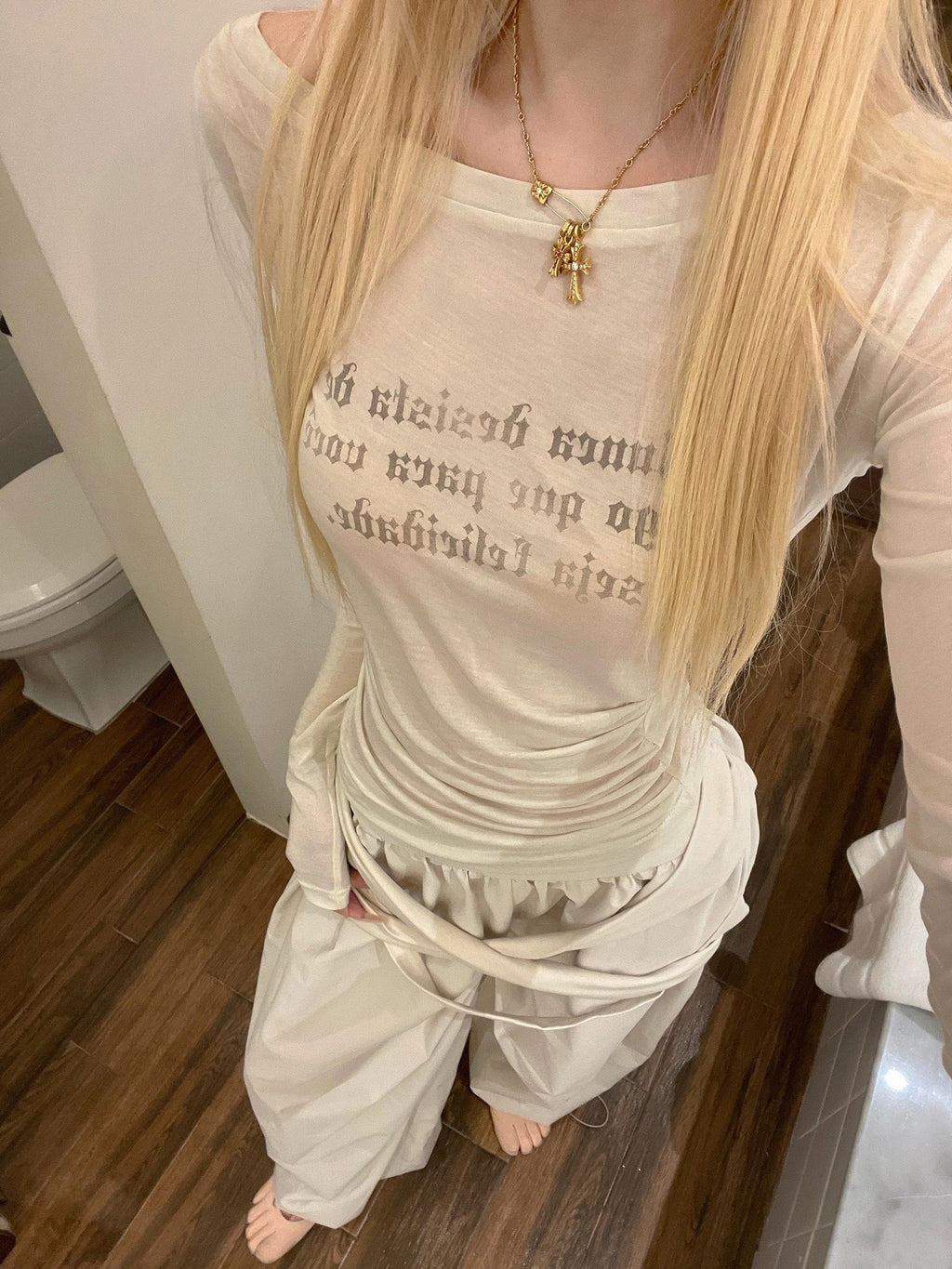 Rase le sol Distressed Letter Print Sun Protective Women's Lightweight Long Sleeve T-shirts