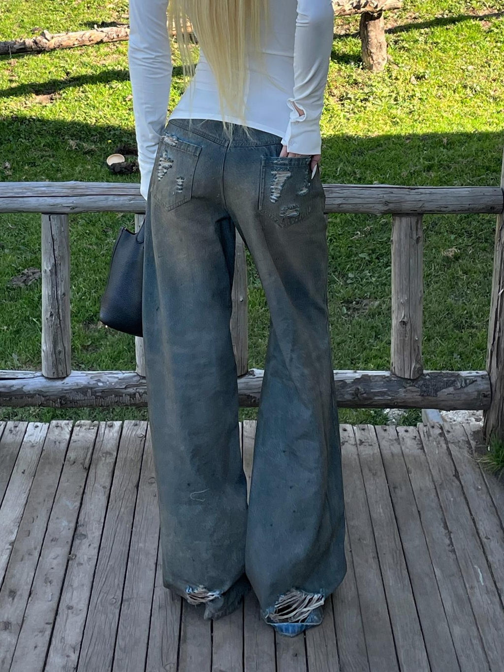 Rase le sol Distressed Low Rise Loose Straight Fit Cotton Women's Distressed Jeans