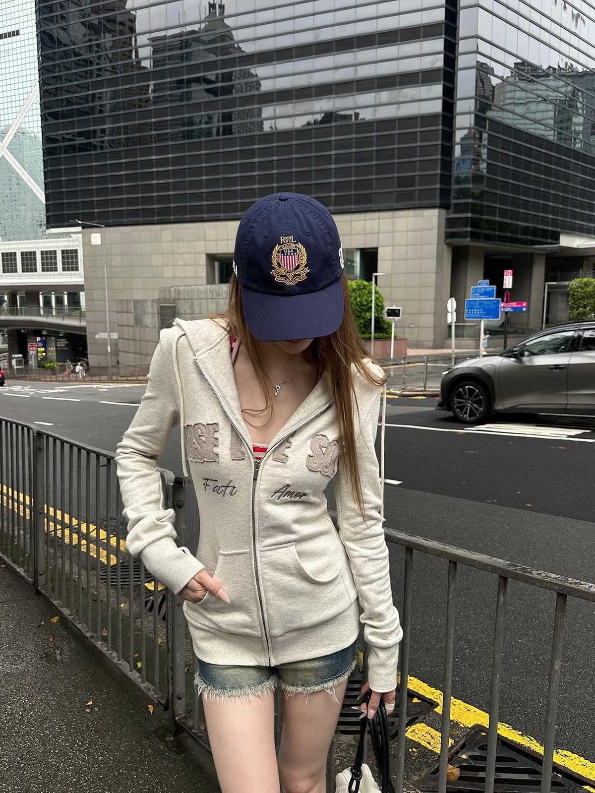 Rase le sol Embroidered Fitted Cropped Light Grey Women's Cotton Zip-up Hoodies