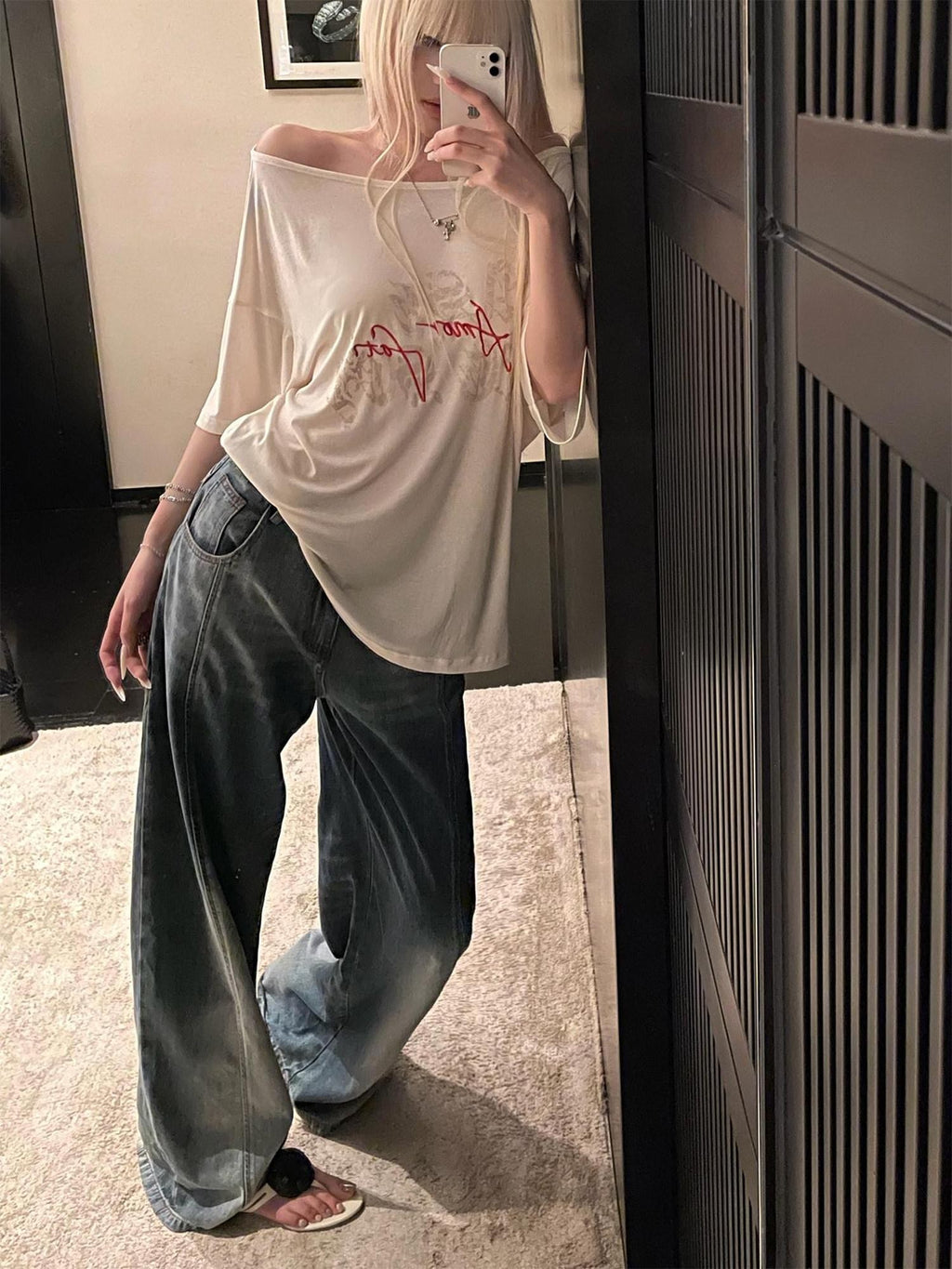 Rase le sol Embroidered Off Shoulder Loose Short Sleeve Women's Oversized T-shirts