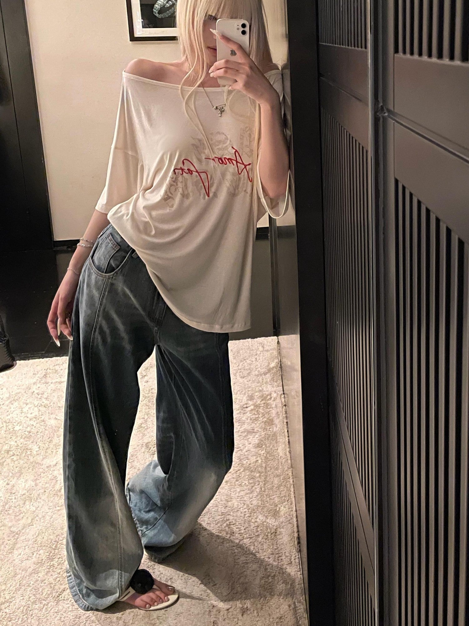 Rase le sol Embroidered Off Shoulder Loose Short Sleeve Women's Oversized T-shirts