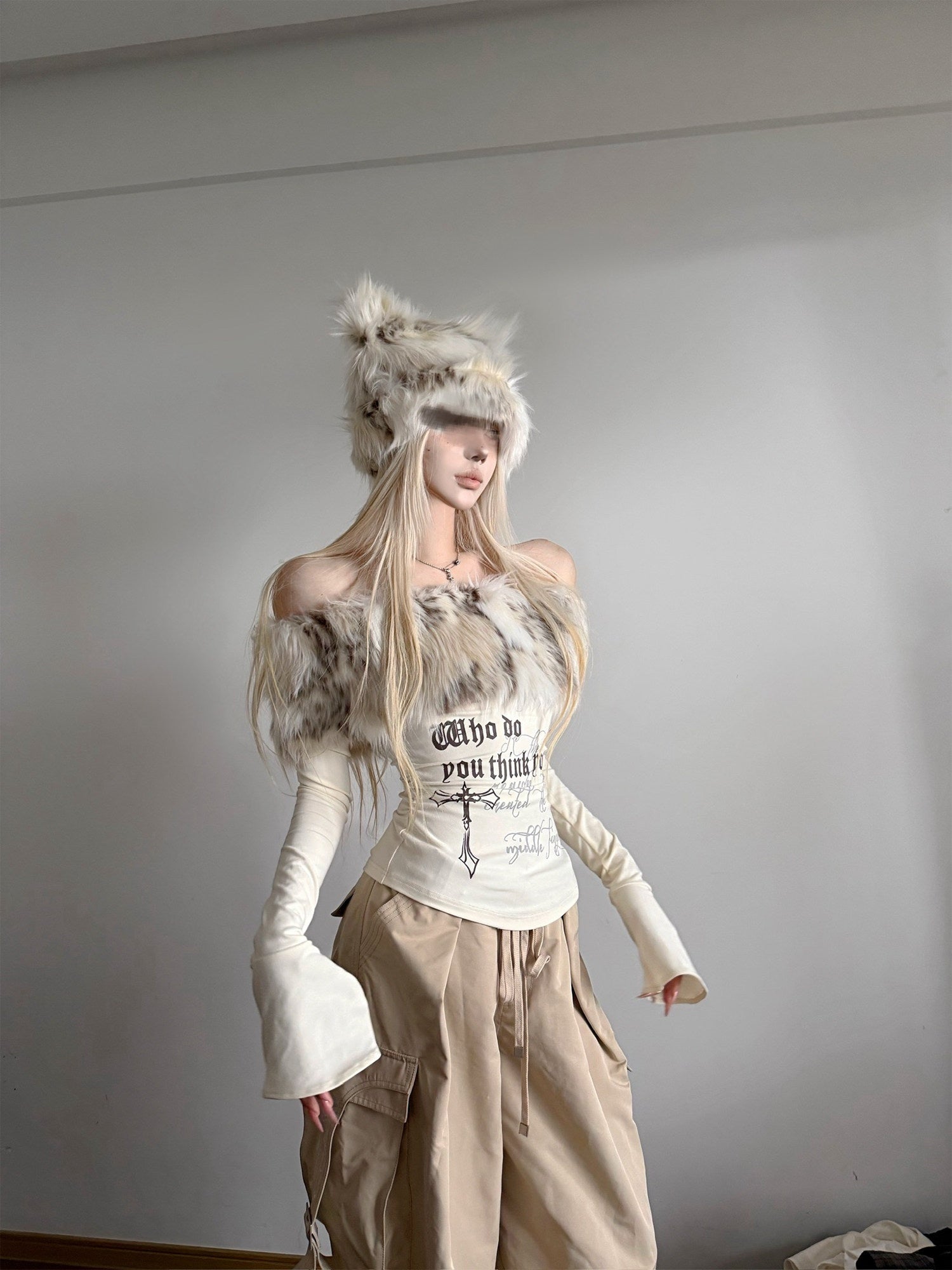 Rase_le_sol_Faux_Fur_Collar_Off_Shoulder_Slim_Waist_Cinched_Women's_Long_Sleeve_T-shirts_839499911615_MISSTT