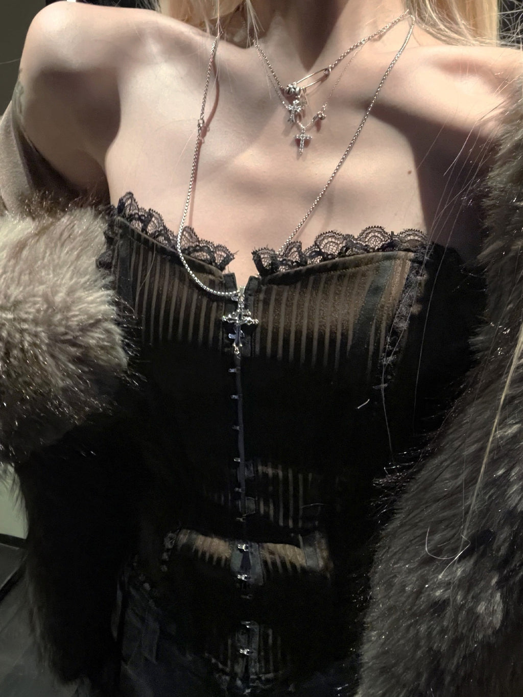 Rase_le_sol_Fishbone_Boned_Lace_Splice_Tie_Button_Row_Women's_Lace_Tube_Tops_990113595201_MISSTT