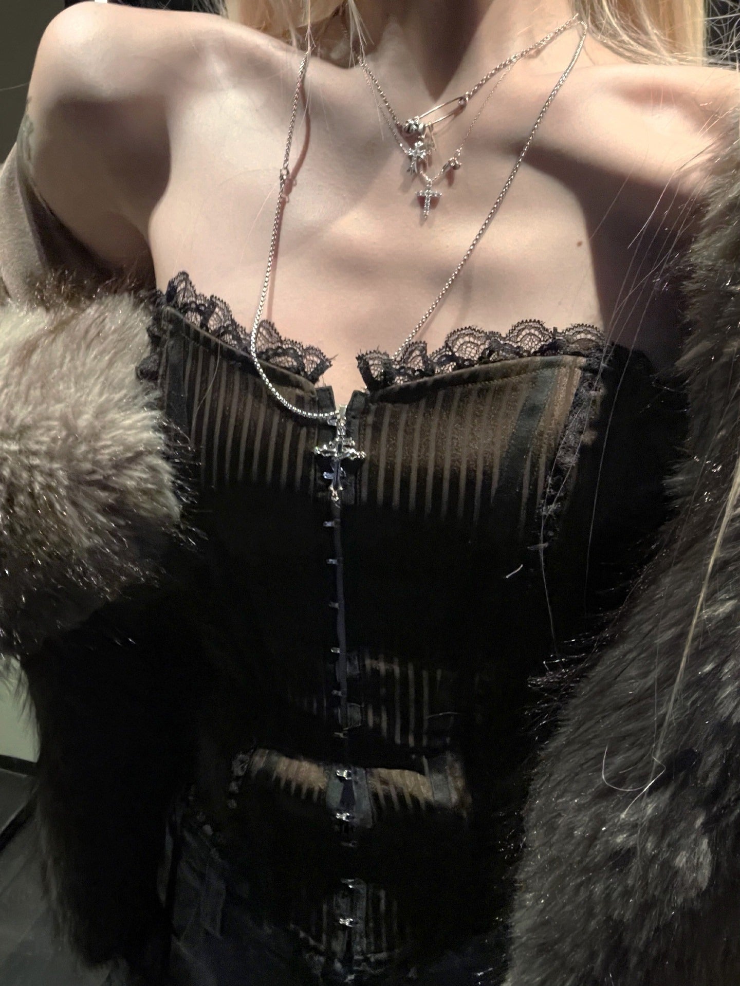 Rase_le_sol_Fishbone_Boned_Lace_Splice_Tie_Button_Row_Women's_Lace_Tube_Tops_990113595201_MISSTT