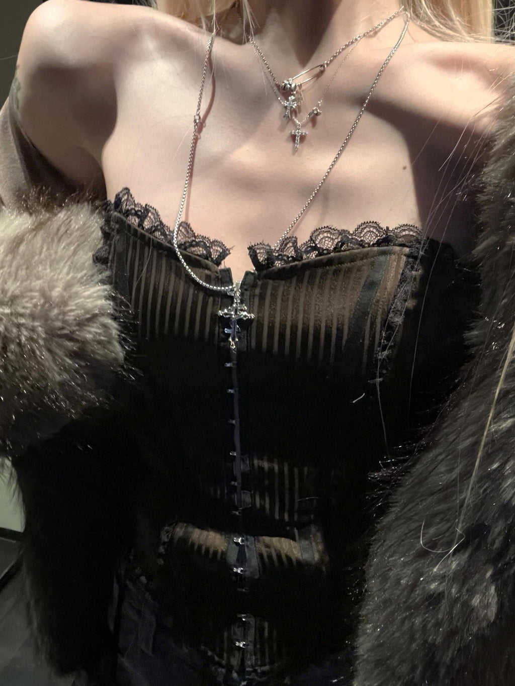 Rase le sol Fishbone Boned Lace Splice Tie Button Row Women's Lace Tube Tops