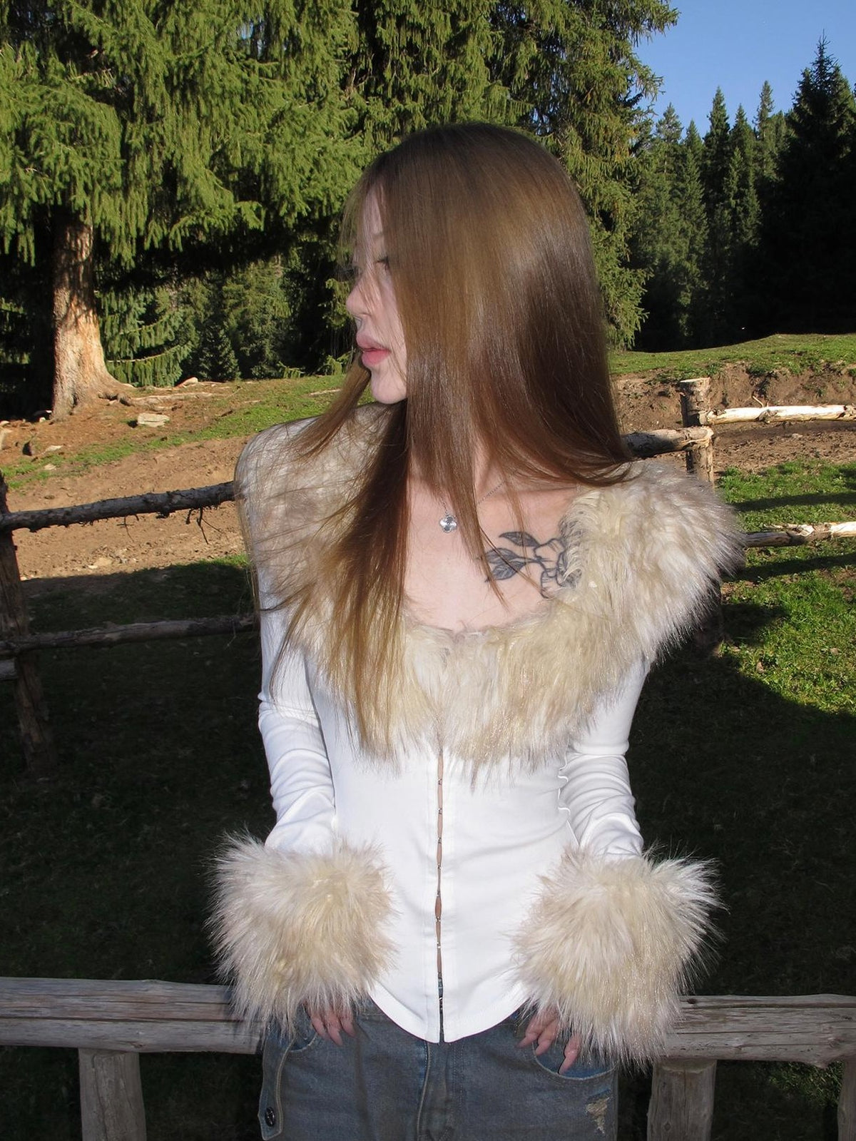 Rase le sol Fur Trim Spliced Knit Slim Fit Women's Viscose Long Sleeve T-shirts