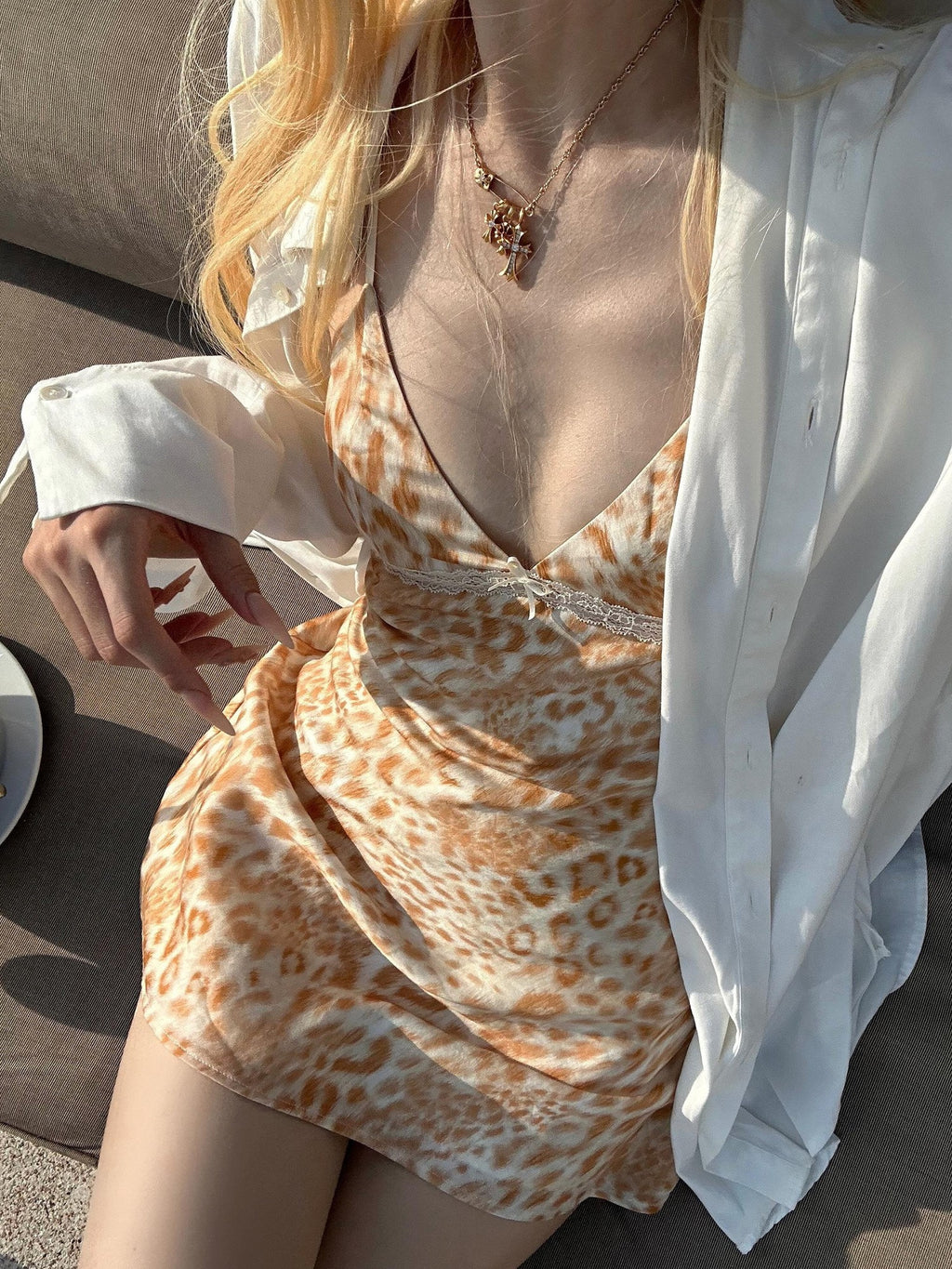 Rase le sol Gilded Leopard Print Spaghetti Strap Fitted Waist Women's Slip Mini Dresses