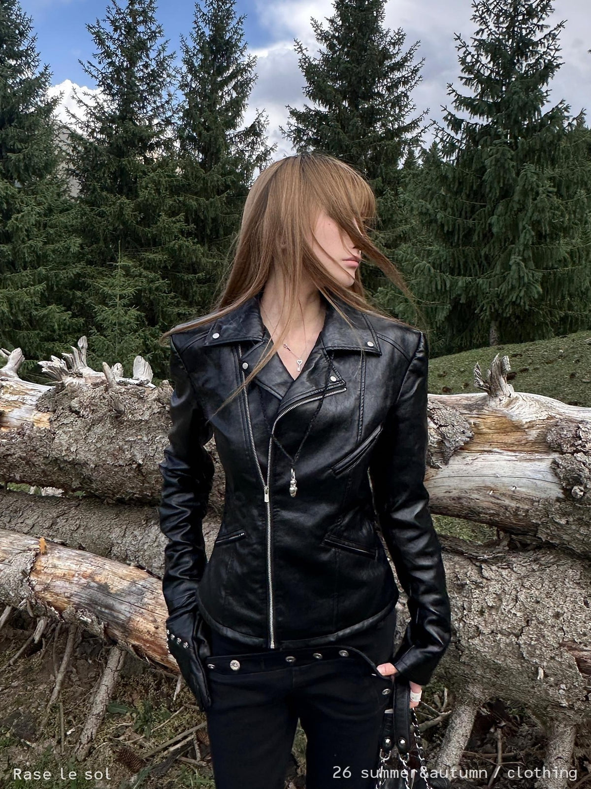 Rase le sol Glossy Textured Zip Moto Slim Fit Women's Leather Jackets