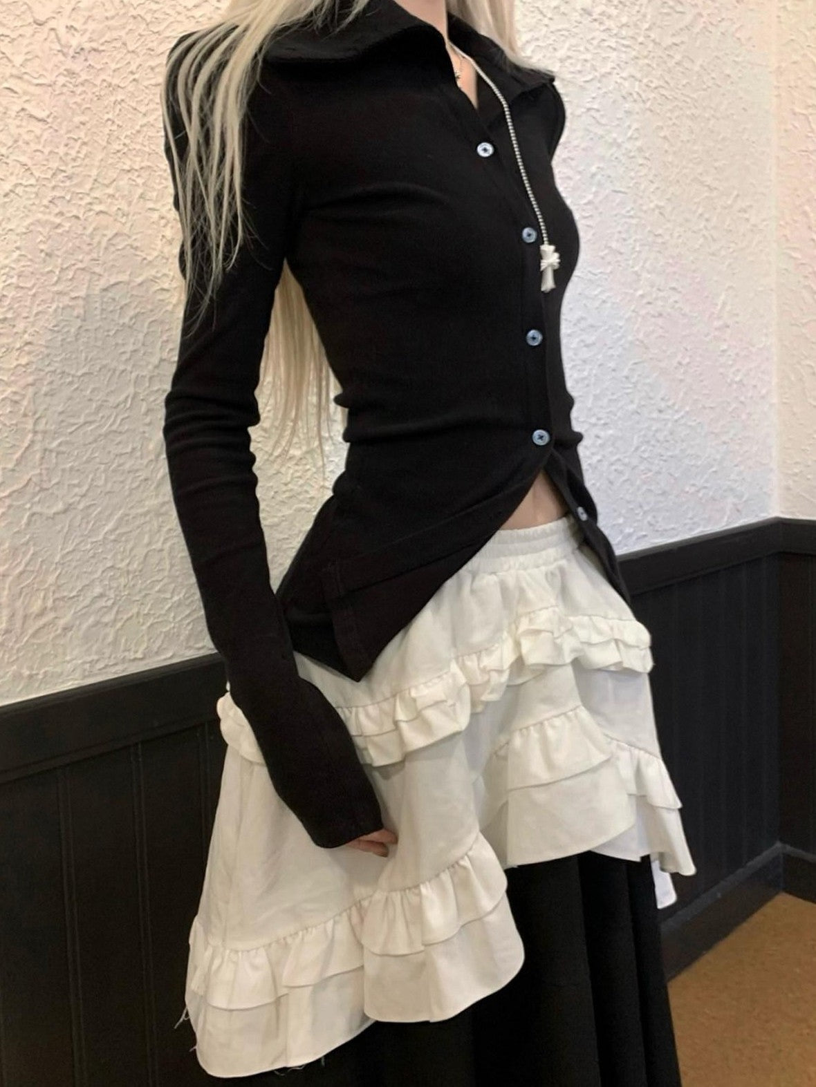 Rase le sol Gothic Doll Black Slim Waist Cinched Cropped Women's Knit Cardigans