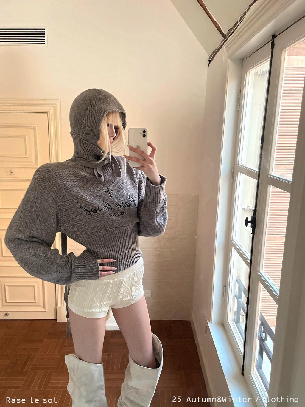 Rase le sol Gray Embroidered Fitted Waist Long Sleeve Women's Knit Turtleneck Sweaters