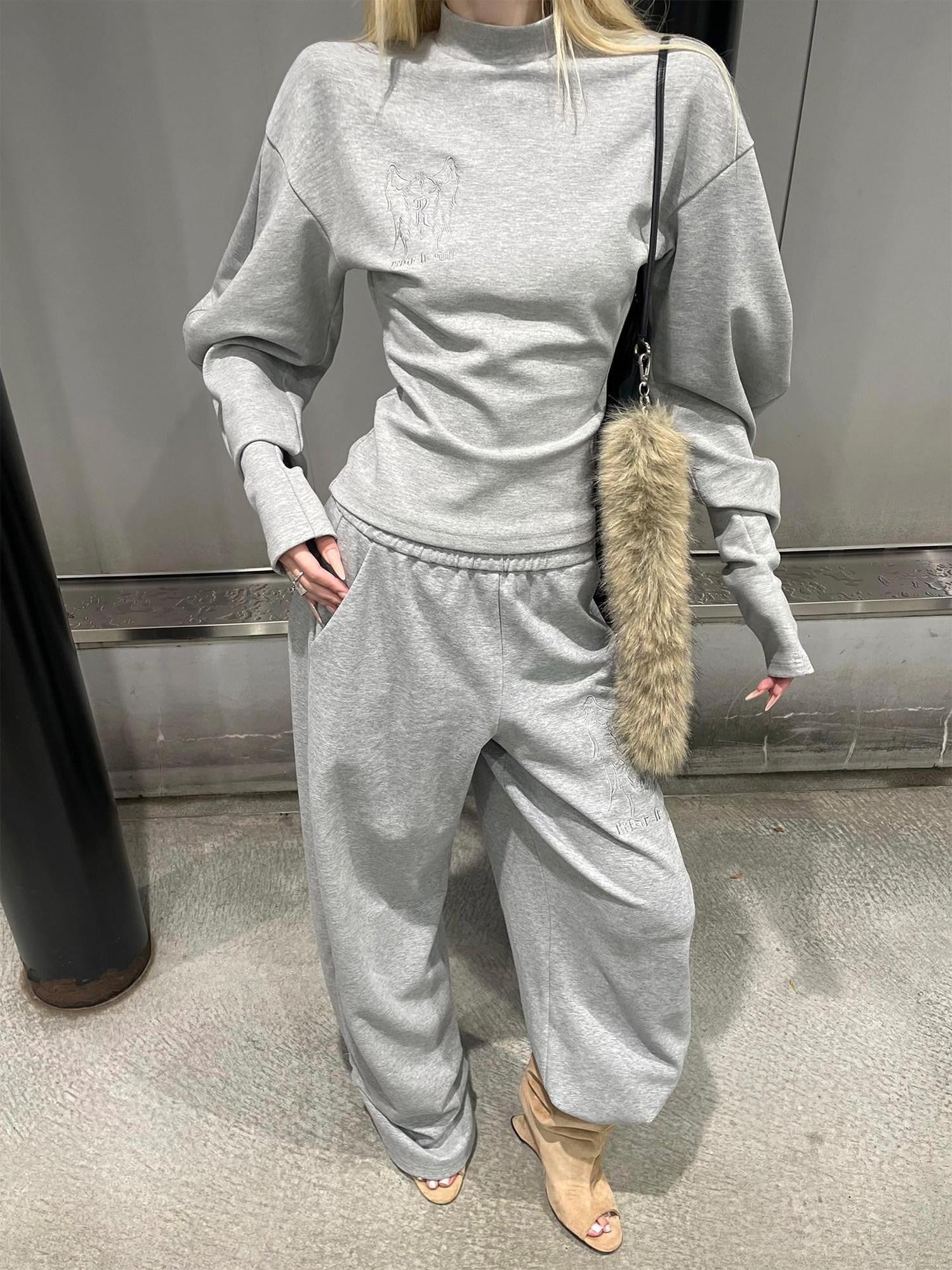 Rase le sol Gray Embroidered Relaxed Lounge Straight Leg Women's Sweatpants