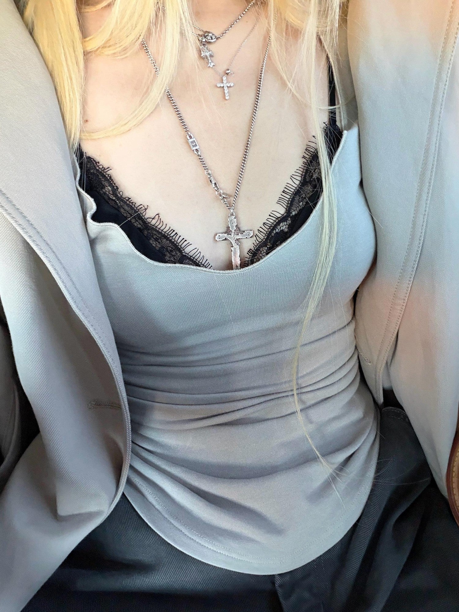 Rase le sol Gray Lace Cami Layered Two Piece Women's Long Sleeve T-shirts