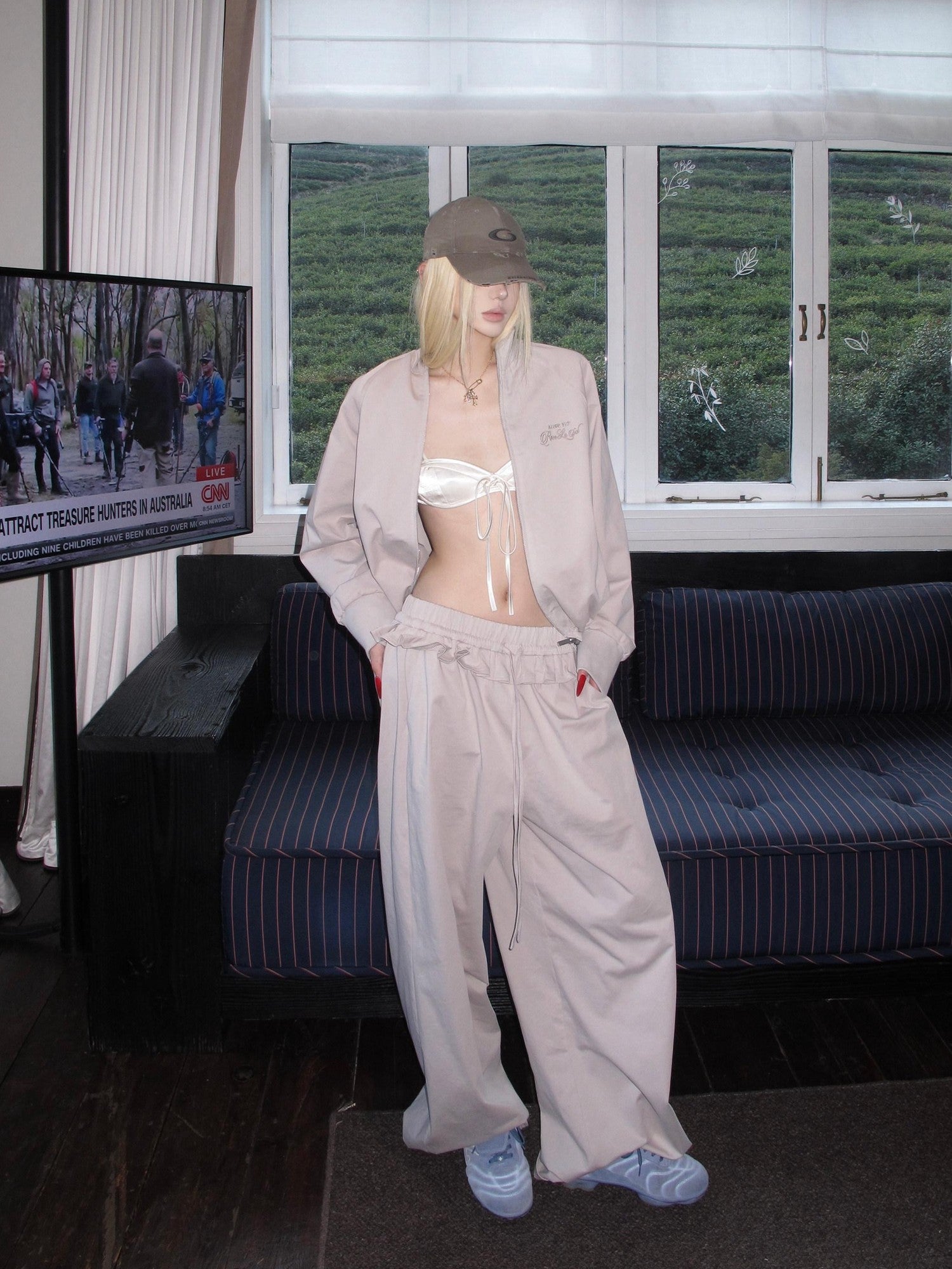 Rase le sol Gray Stand Collar Cropped Jacket Wide Leg Sweatpants Women's Tracksuit Sets