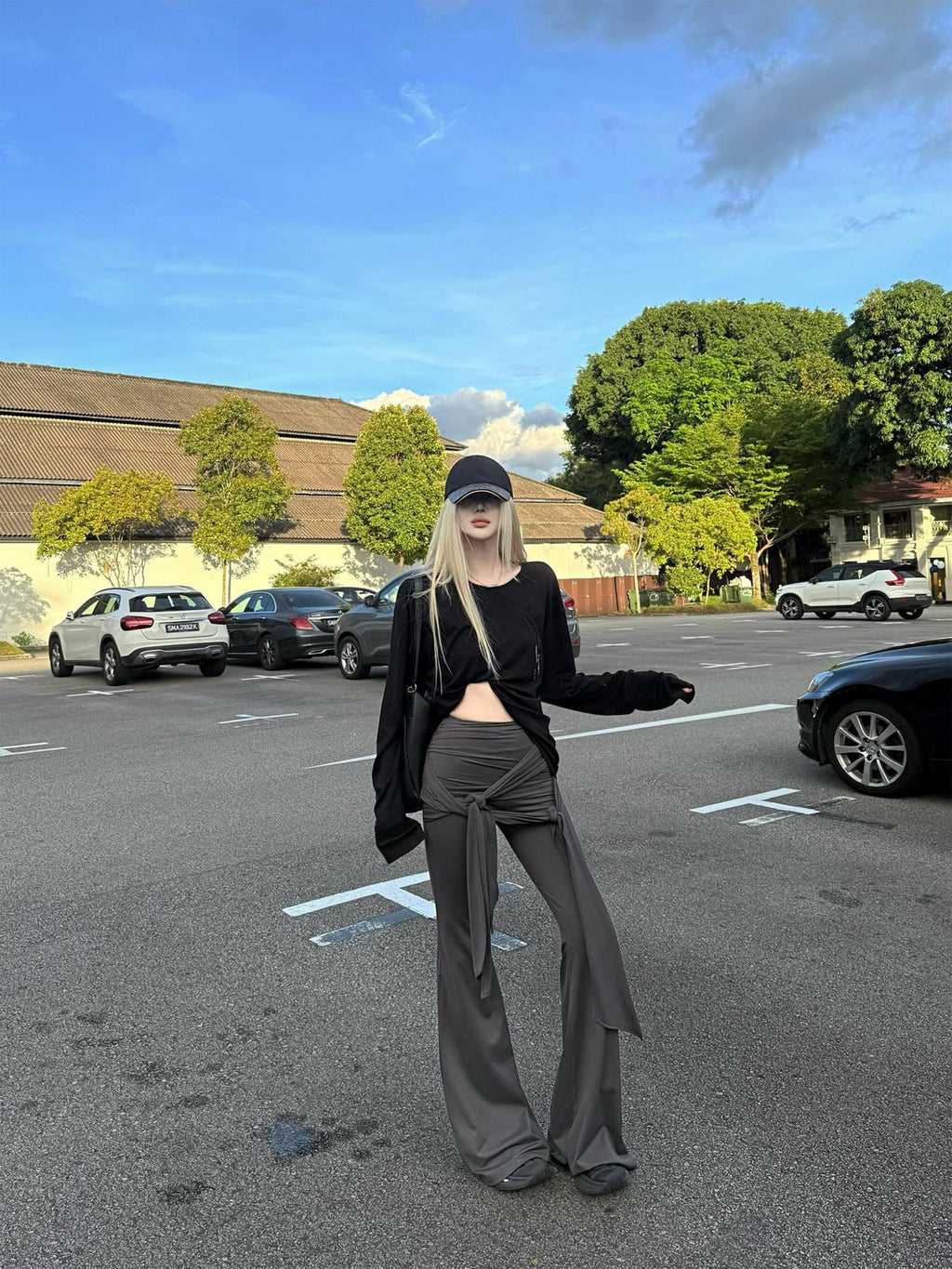 Rase le sol Gray Twisted Knot Micro Flare Drapey Relaxed Women's Bootcut Pants