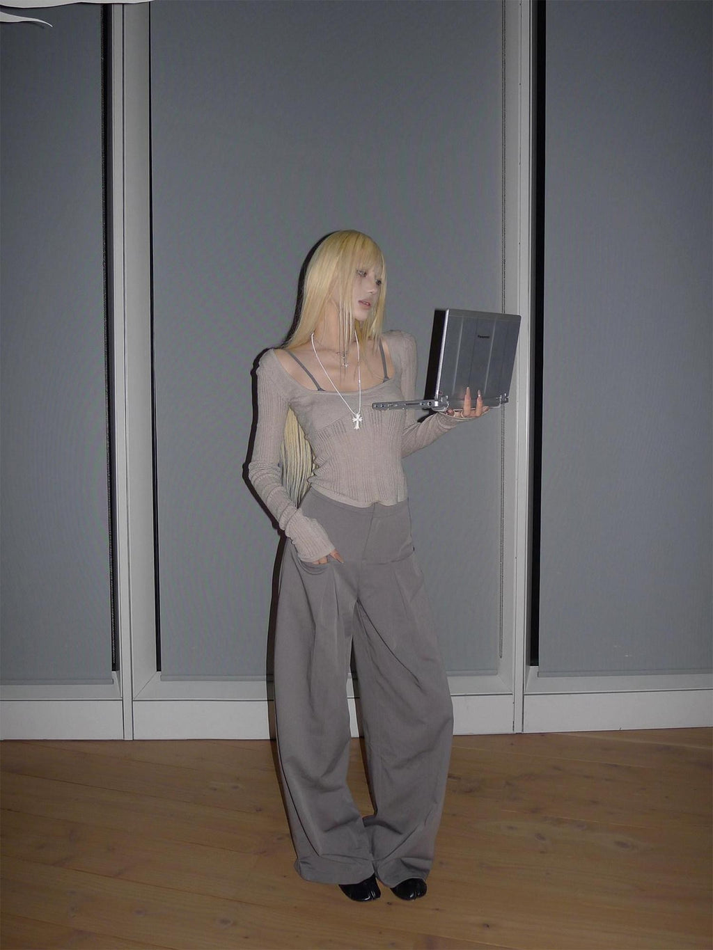 Rase le sol Grey Low Waist Relaxed Tailored Straight Women's Wide-leg Pants