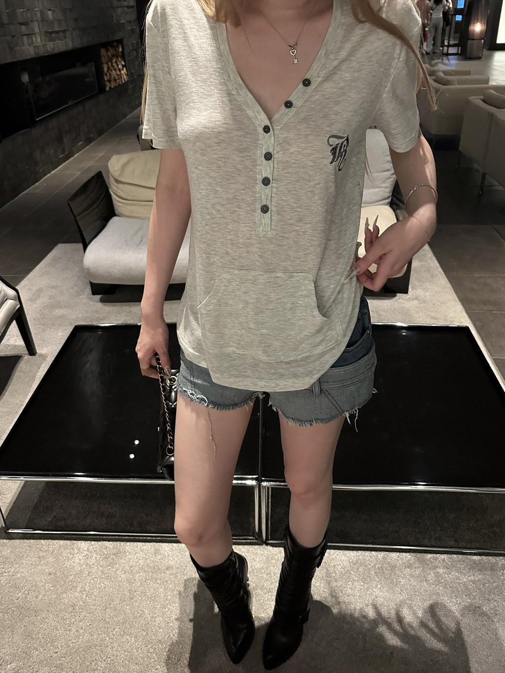 Rase le sol Heather Gray Embroidered R Pocket Women's Tencel Wool Short Sleeve T-shirts